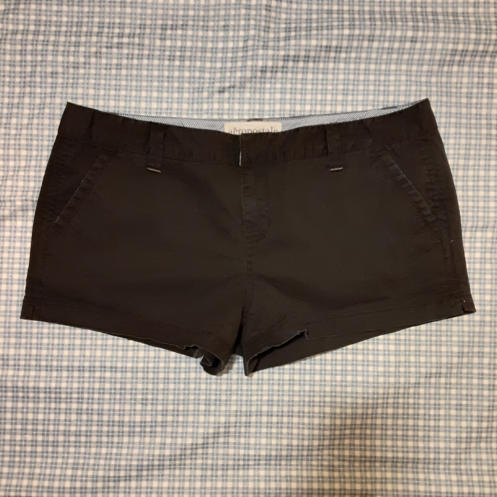 🌻3/$20 Aeropostale black midrise shorts sz 13/14